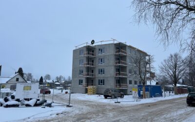 Cēsīs, Saules ielā 10 svinam Spāru svētkus